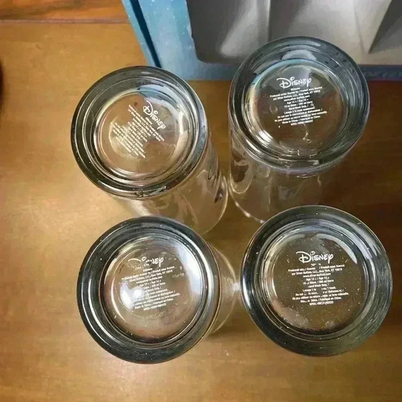 NWOT Disney Zak Mickey Minnie Mouse Glassware  Set of 4 Pint Christmas - Picture 10 of 16